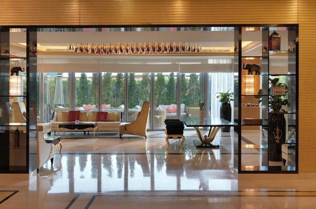 Вид Damac Maison Dubai Mall Street апартаменты