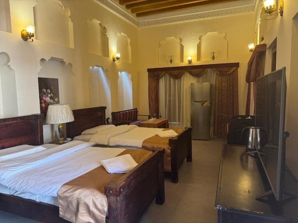 Фото Ahmedia Heritage Guest House Dubai Apt апартаменты