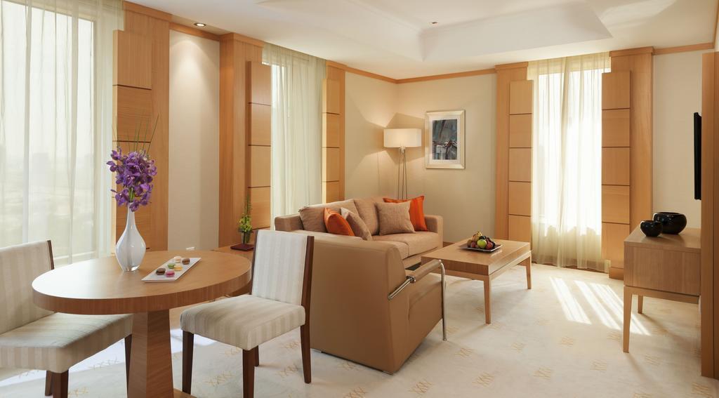 Территория Warwick Hotel 4*