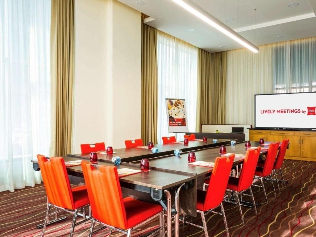 Территория Ibis Mall Avenue Dubai (ex. Ibis Hotel Mall of Emirates, Ibis Accor Hotel) 3*