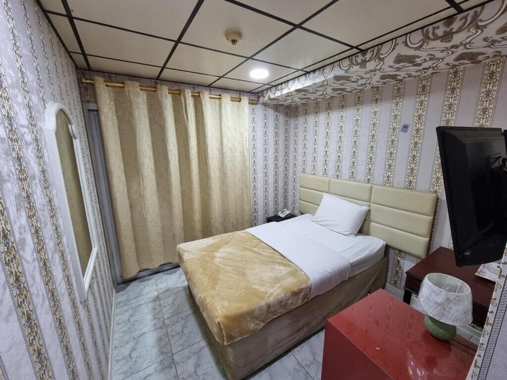 Панорама West Hotel 2*