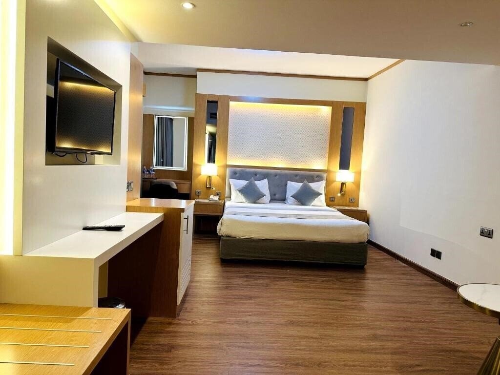 Картинка York International Hotel 3*