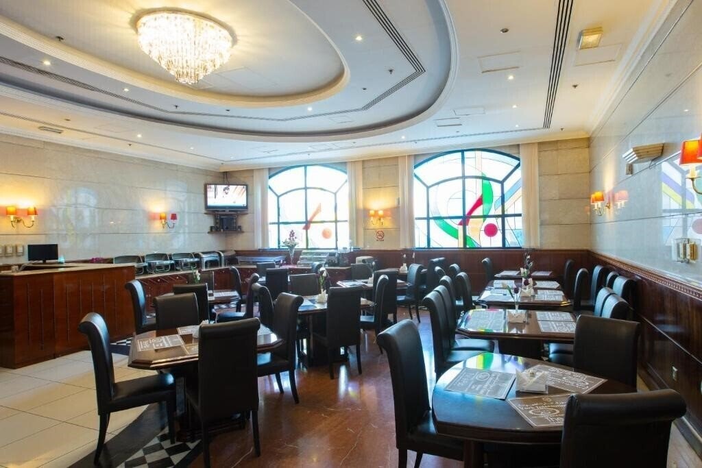 Вид York International Hotel 3*