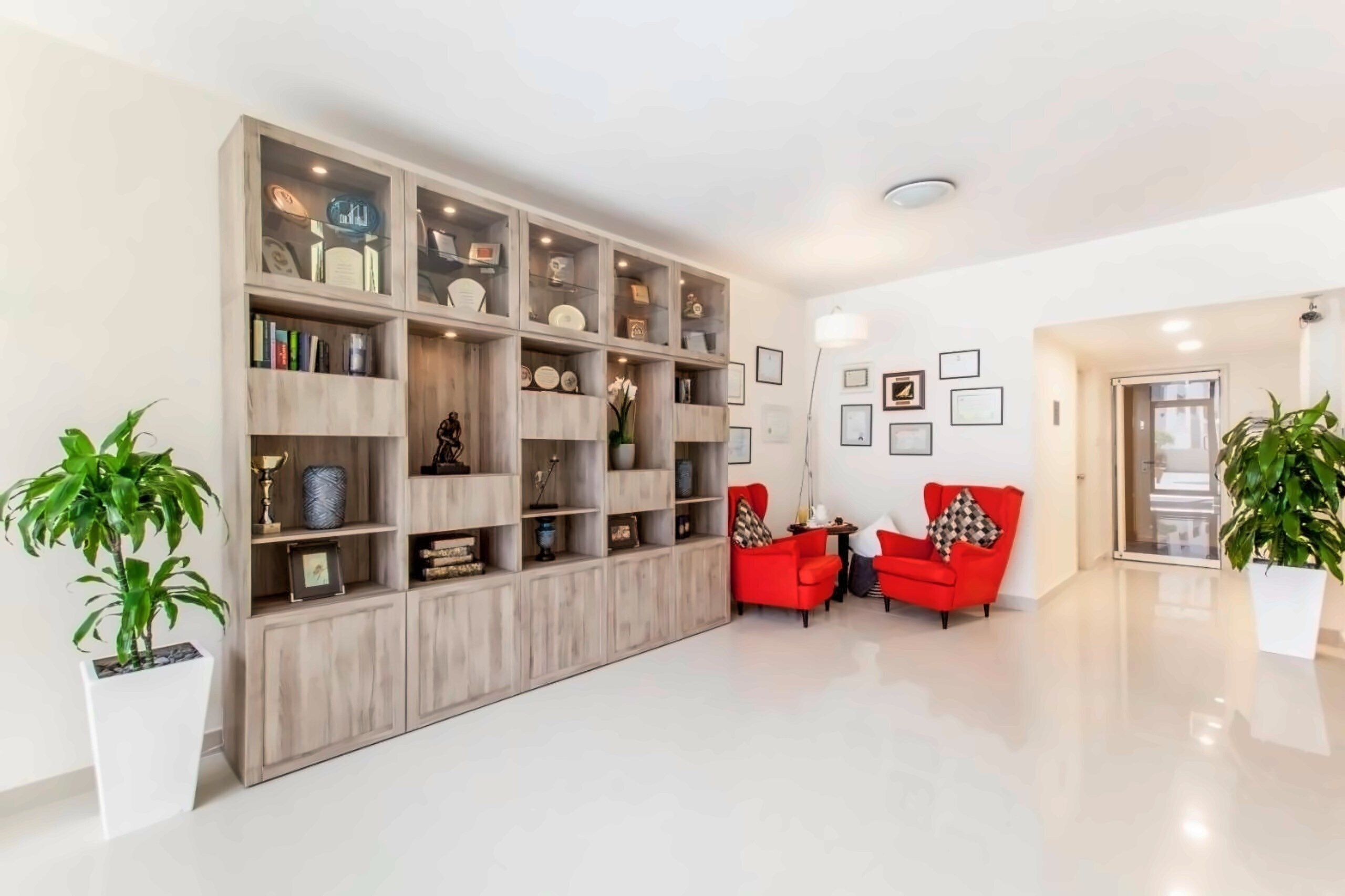 Вид Golden Sands 3 Hotel Apartments (ex. Golden Sands 3 Aparthotel) 3*