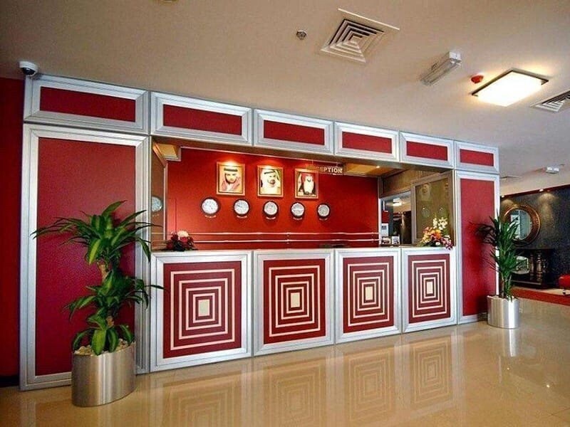 Вид Golden Square Hotel Apartments апартаменты