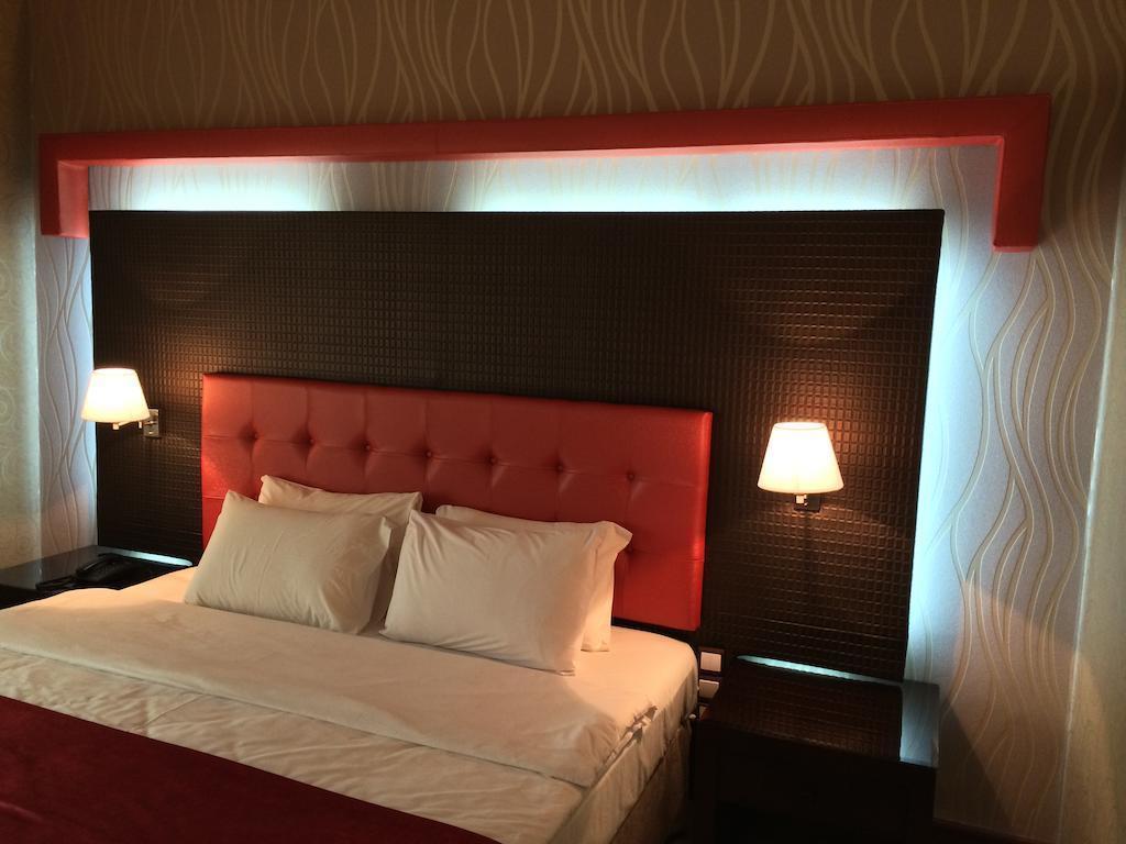 Вид Kings Park Hotel 3*