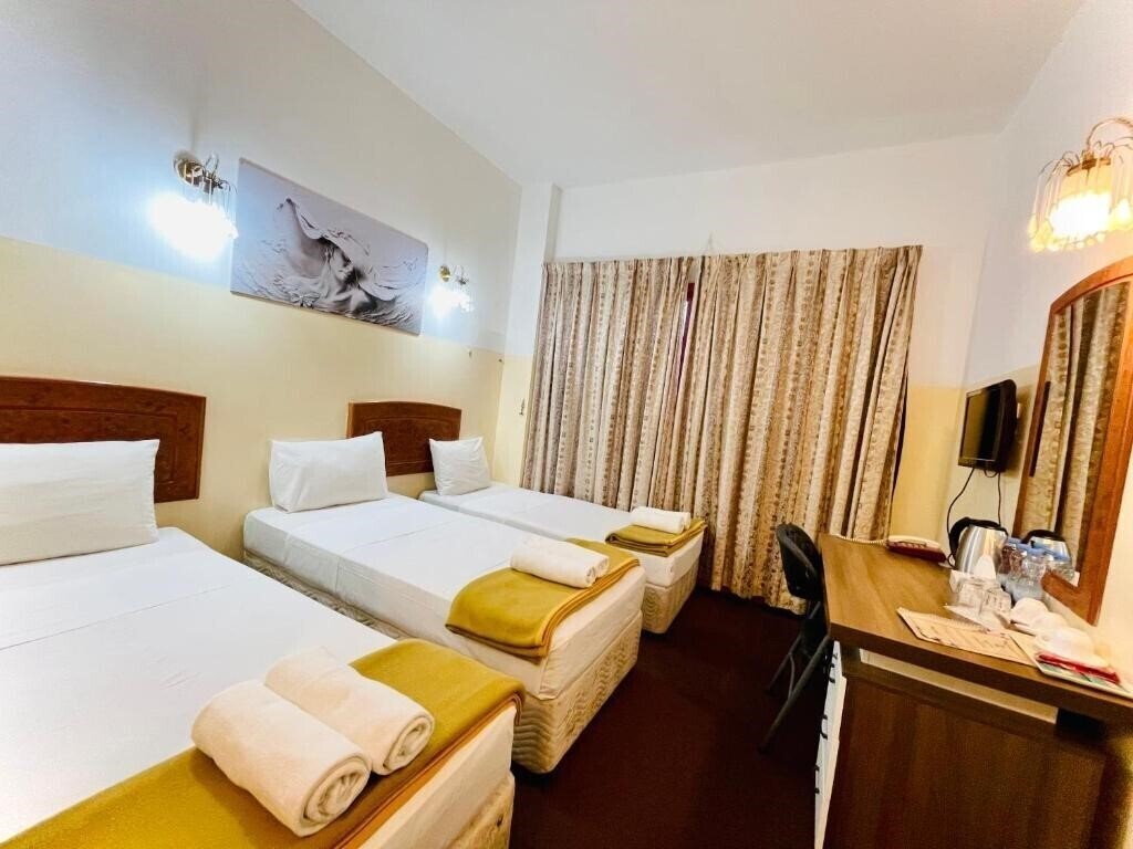 Апартаменти Queen'S 2*