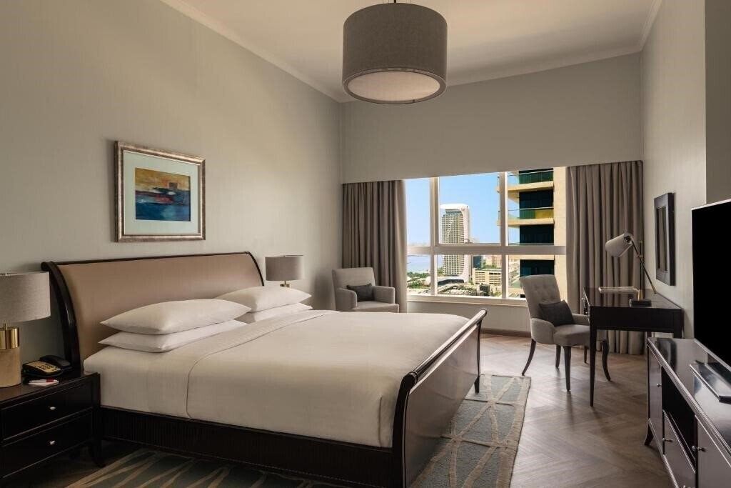 Вид Dubai Marriott Harbour Hotel & Suites 4*
