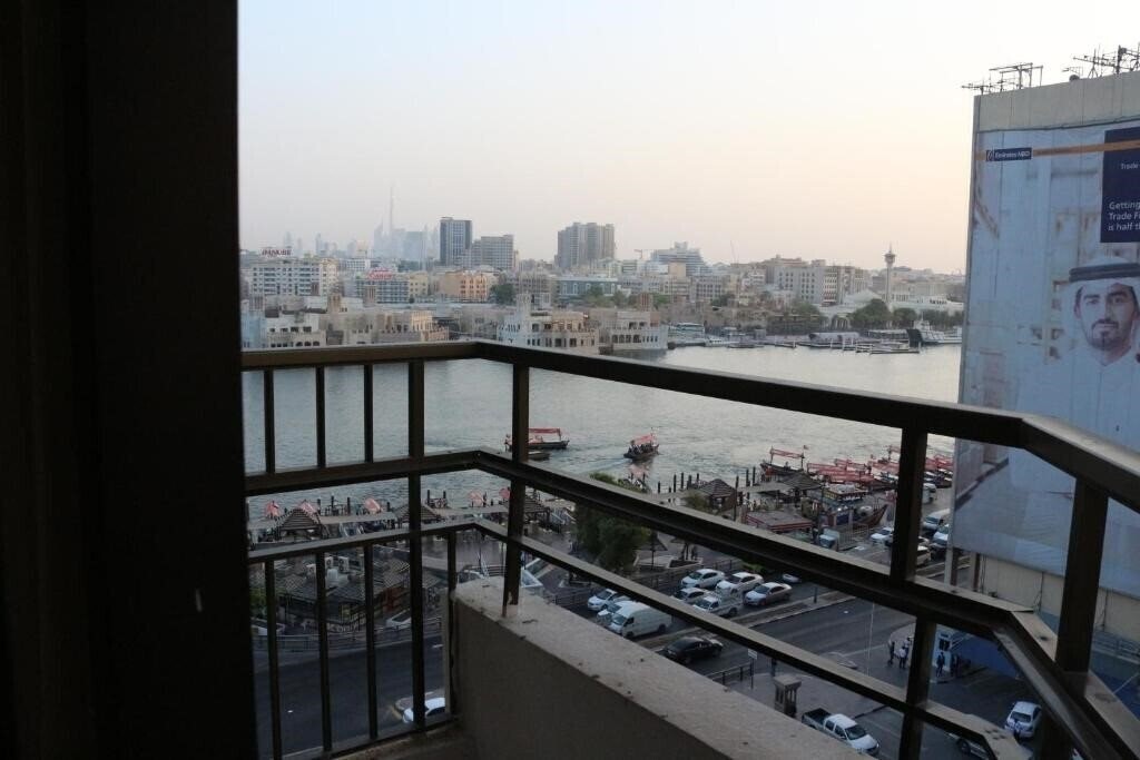 Территория Al Khaleej Grand Hotel 3*