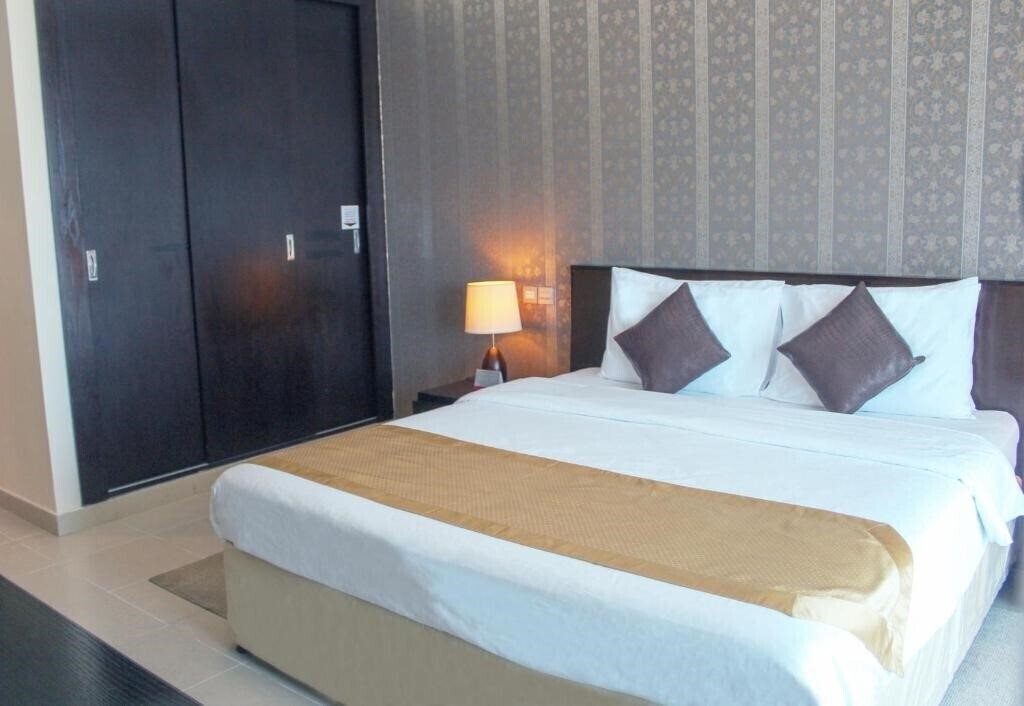 Панорама Dunes Hotel Apartments Oud Metha 4*