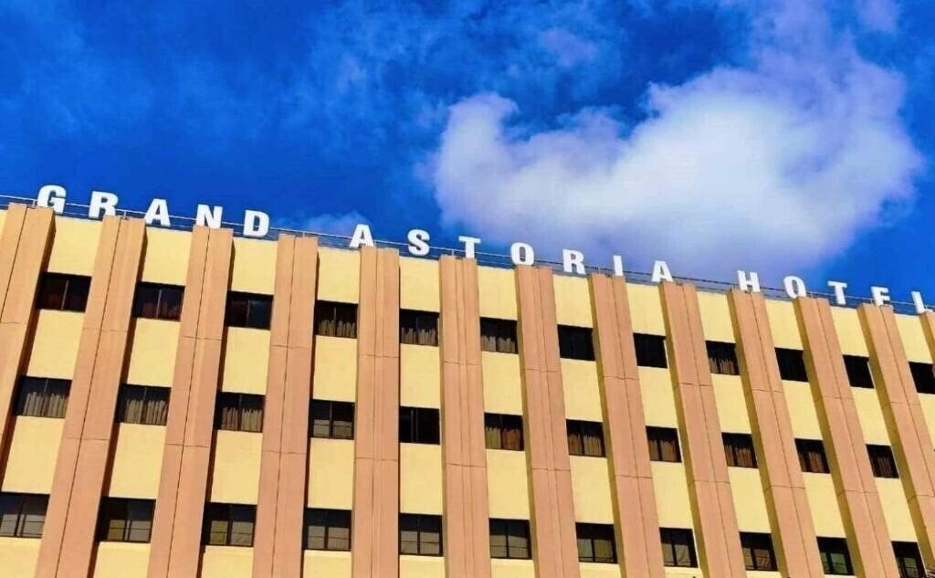 Изображение The Grand Astoria Hotel (ex. Grand Astoria Hotel, Astoria Hotel) 3*