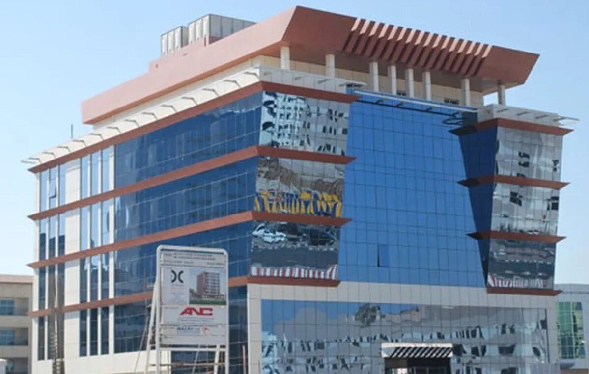 Готель London Hotel (ex. London Crown Hotel) 3*