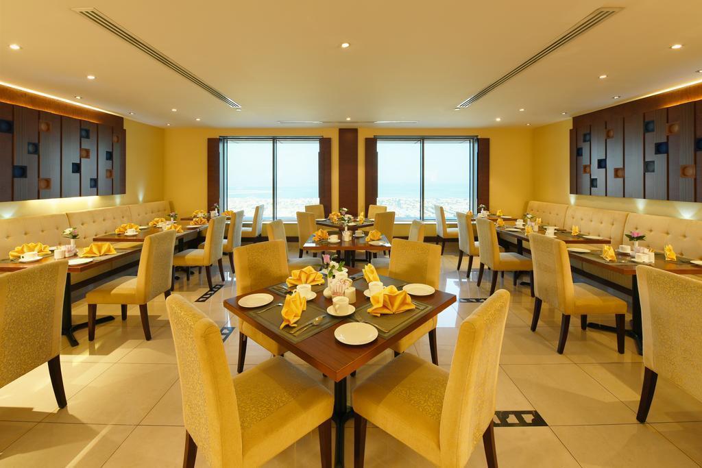 Территория Emirates Grand Hotel By Iberotel 4*