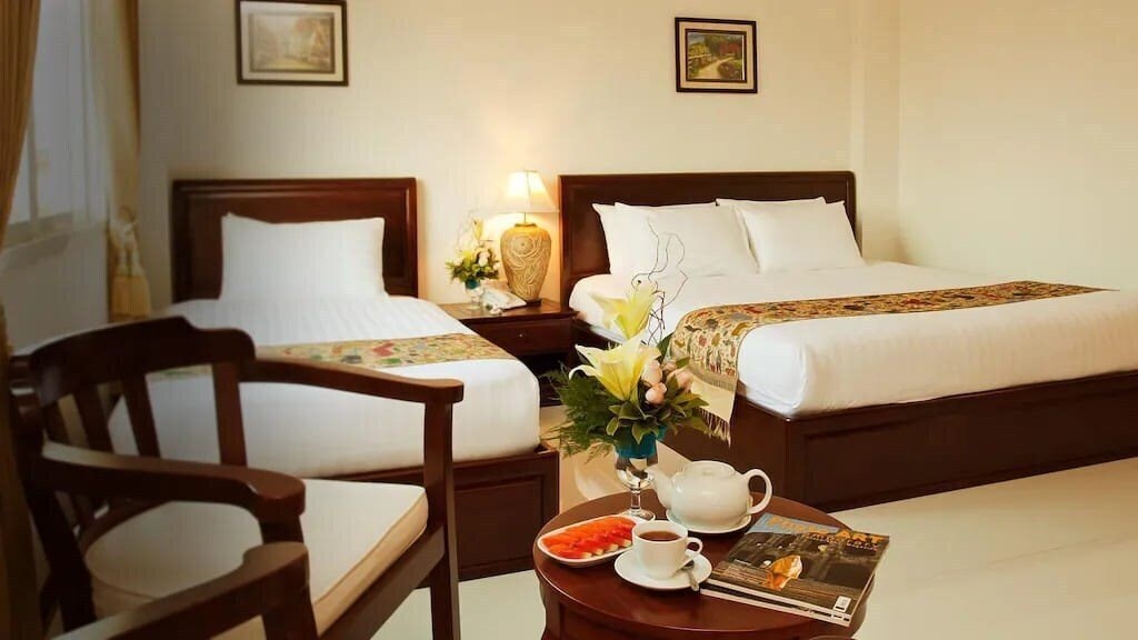 Отель Golden Star Hotel 2*