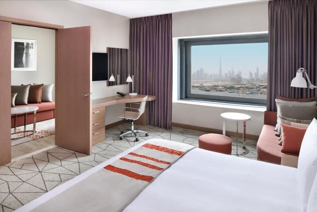 Апартаменты Holiday Inn Dubai Festival City 4*