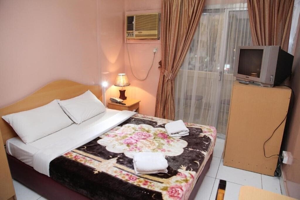 Панорама Zain East Hotel 1*