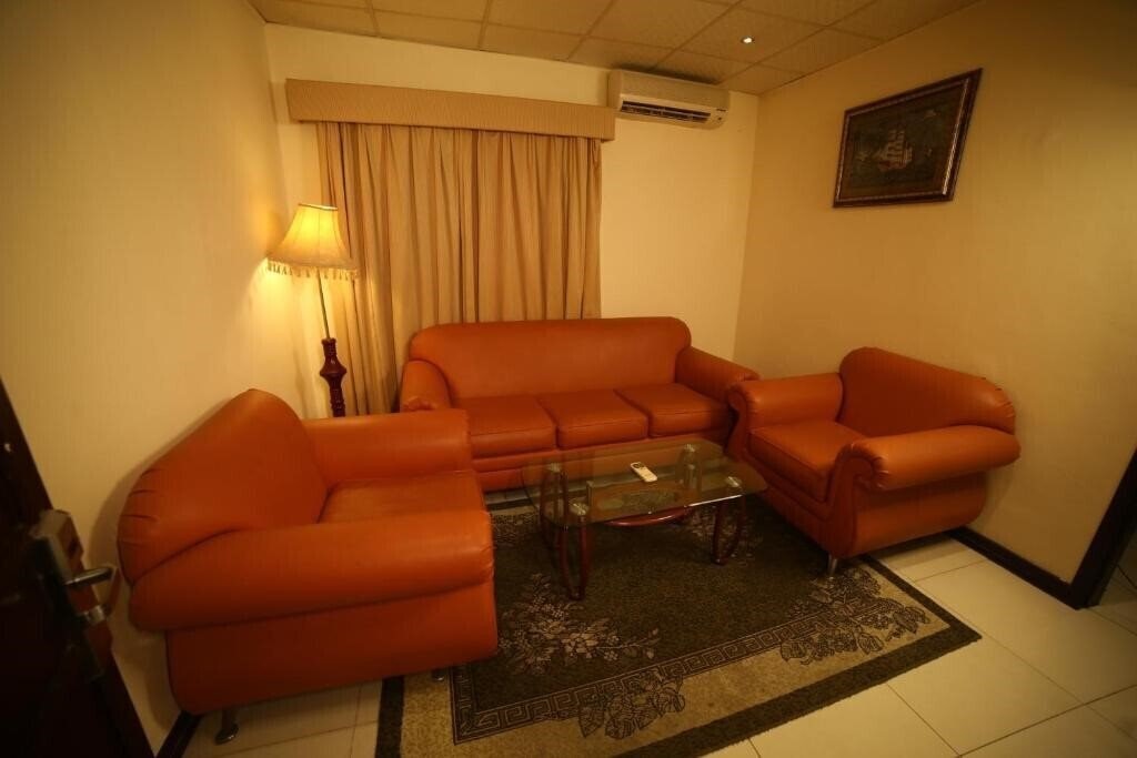 Панорама Hyde Park 2*