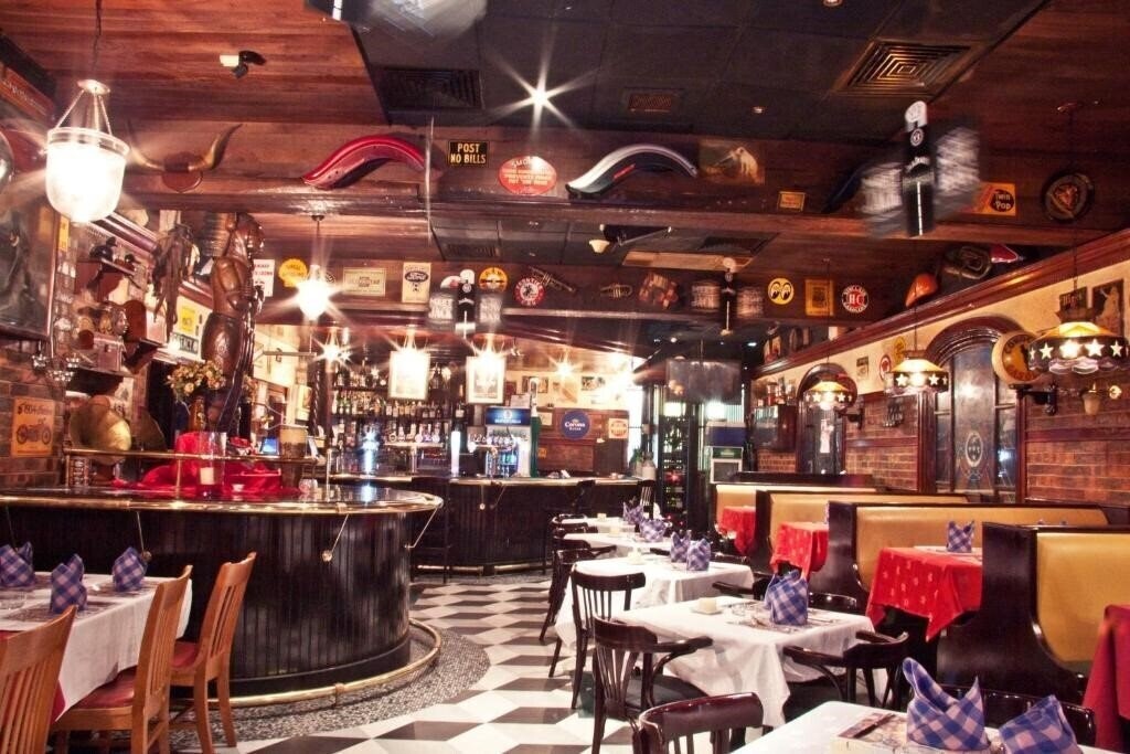 Вид Regent Palace Hotel 4*