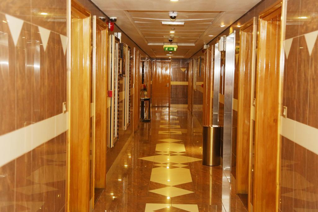 Фото California 3*