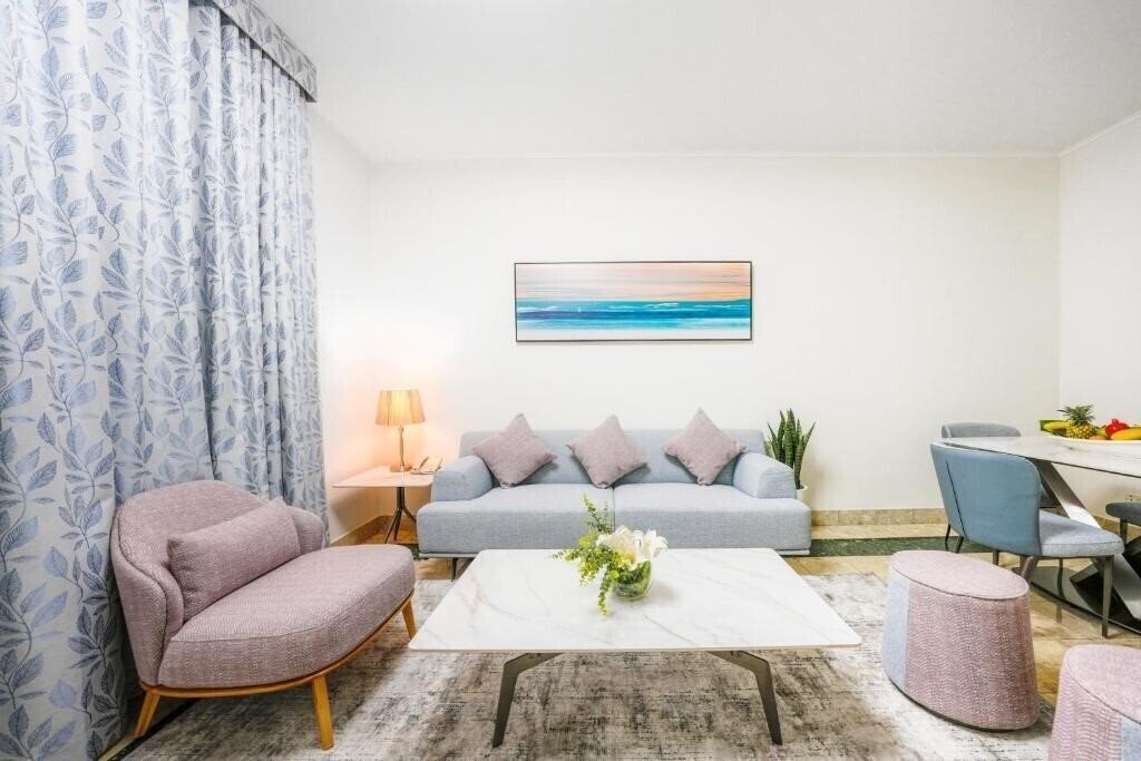 Фото Al Bustan Centre & Residence 4*