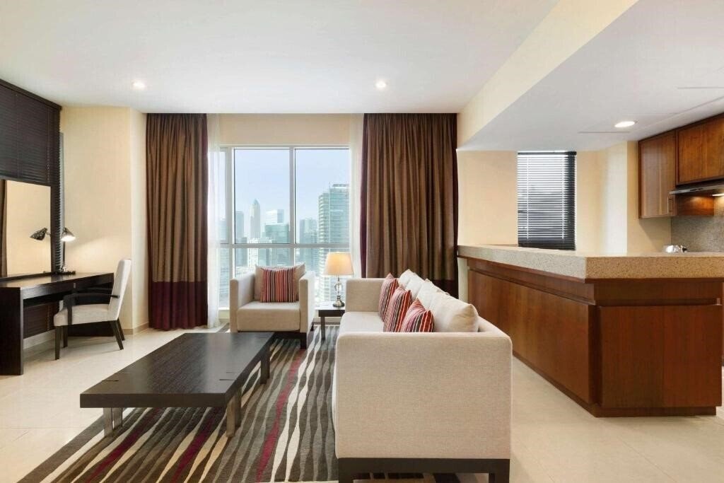 Изображение Ramada by Wyndham Downtown Dubai 4*