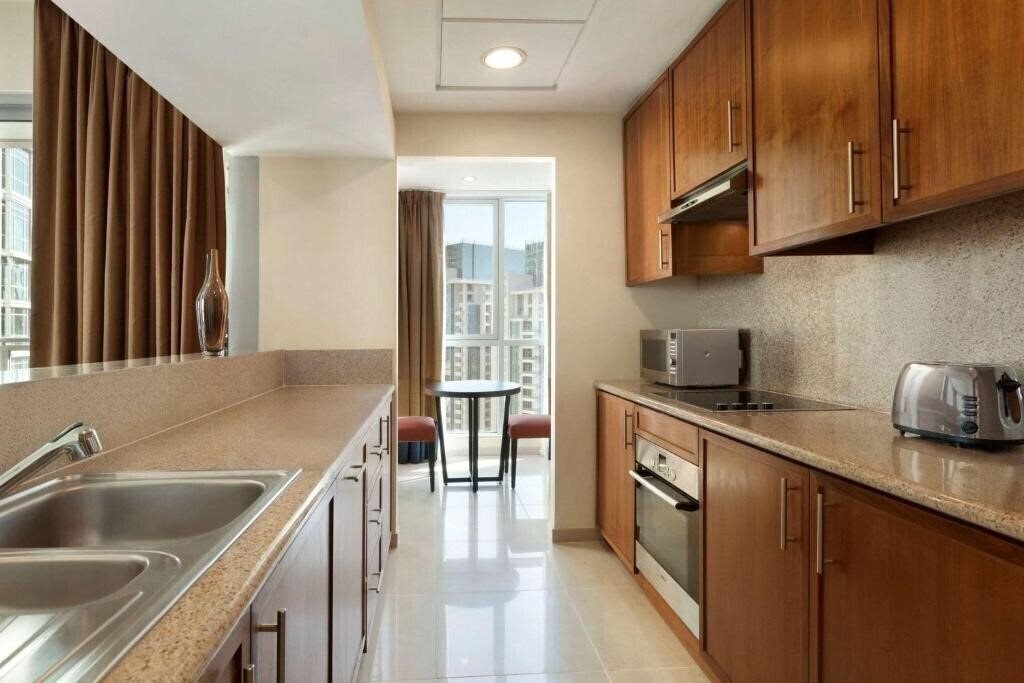 Панорама Ramada by Wyndham Downtown Dubai 4*