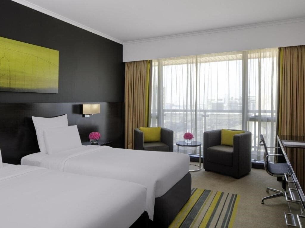 Панорама Pullman Dubai Creek City Centre (ex. Sofitel City Centre) 5*
