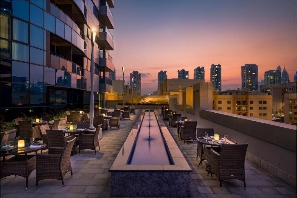 Территория Millennium Place Barsha Heights Hotel & Apartments 4*