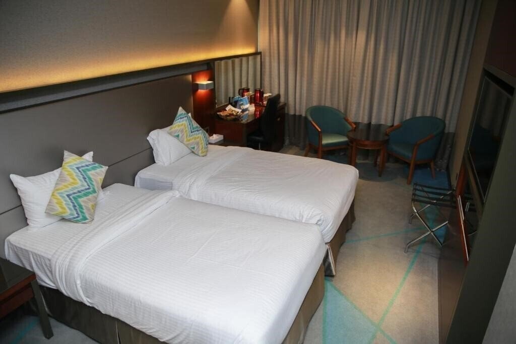 Отель Versailles By Raviz Hotel 4*