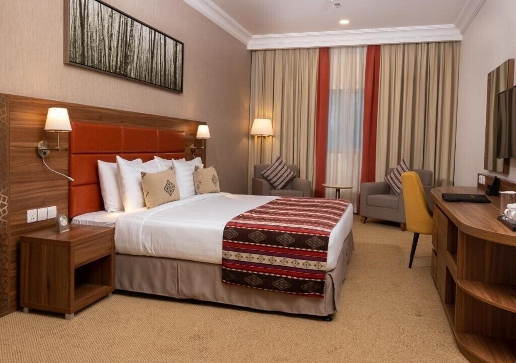 Панорама Jacobs Garden Hotel 4*