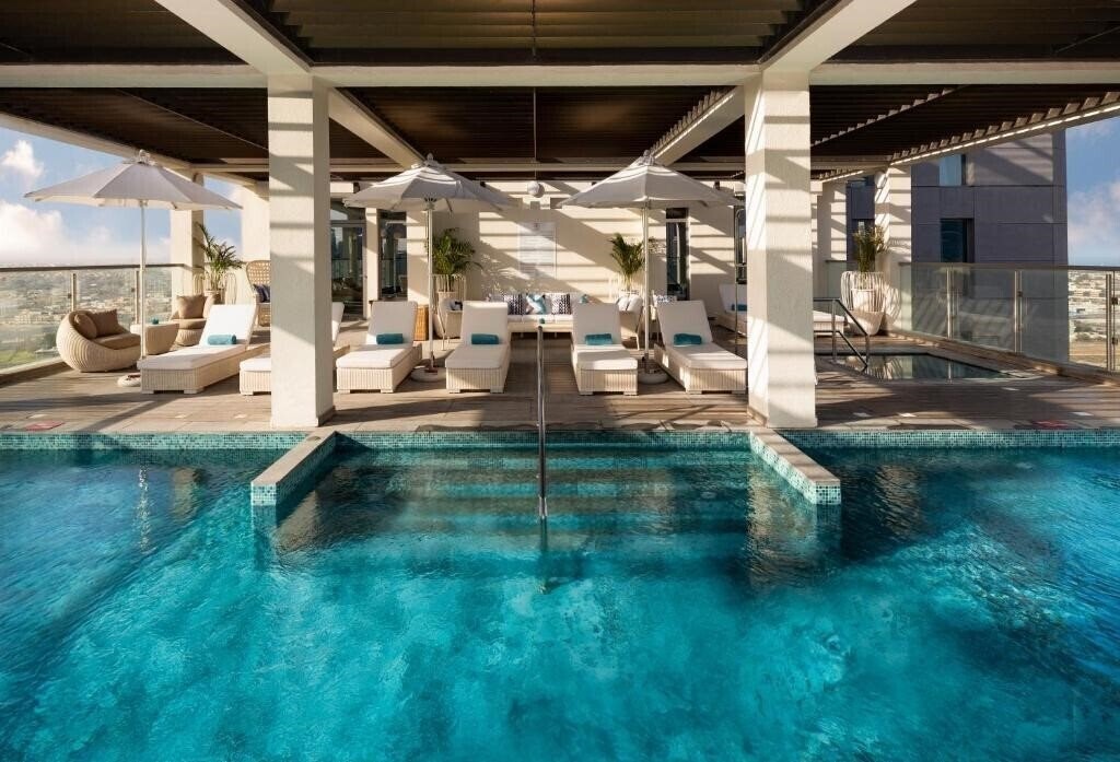 Фотография Millennium Atria Business Bay 5*