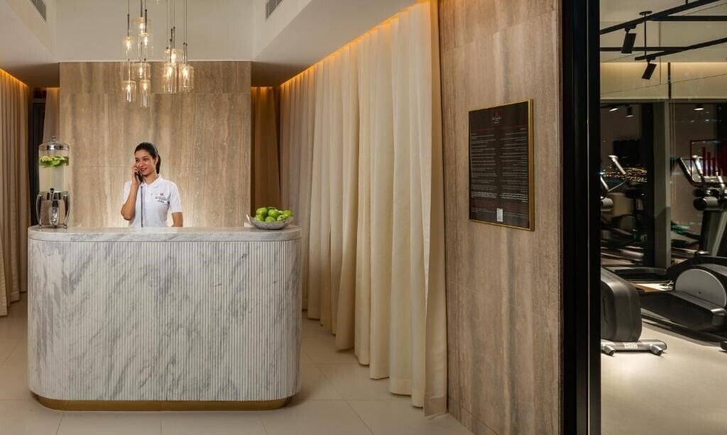 Территория Millennium Atria Business Bay 5*