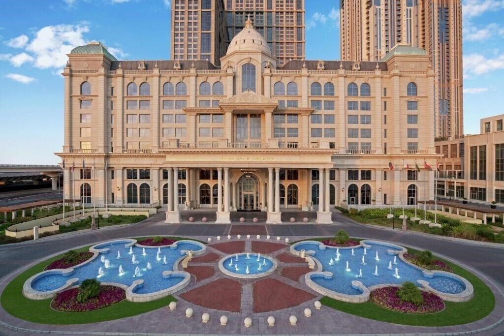 Вид Al Habtoor Palace Dubai (ex. Habtoor Palace Lxr Hotel And Resort) 5*