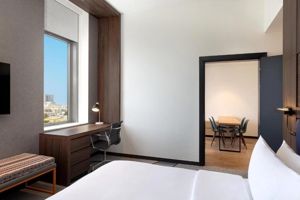 Апартаменты Aloft Al Mina Hotel 4*