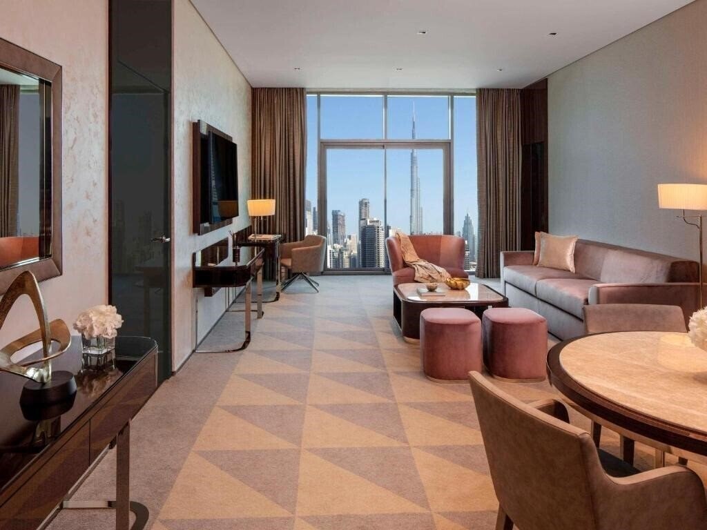 Панорама Hyde Hotel Dubai 5*