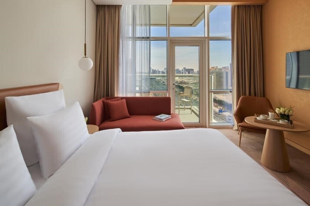 Вид Novotel Jumeirah Village Triangle 4*