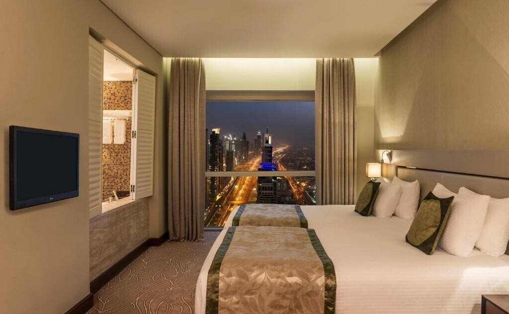 Апартаменти The Tower Plaza Hotel Dubai (ex. Grand Millennium Plaza) 5*
