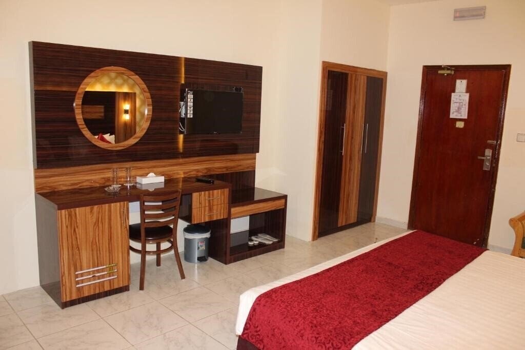 Панорама Grand Nova Hotel 2*