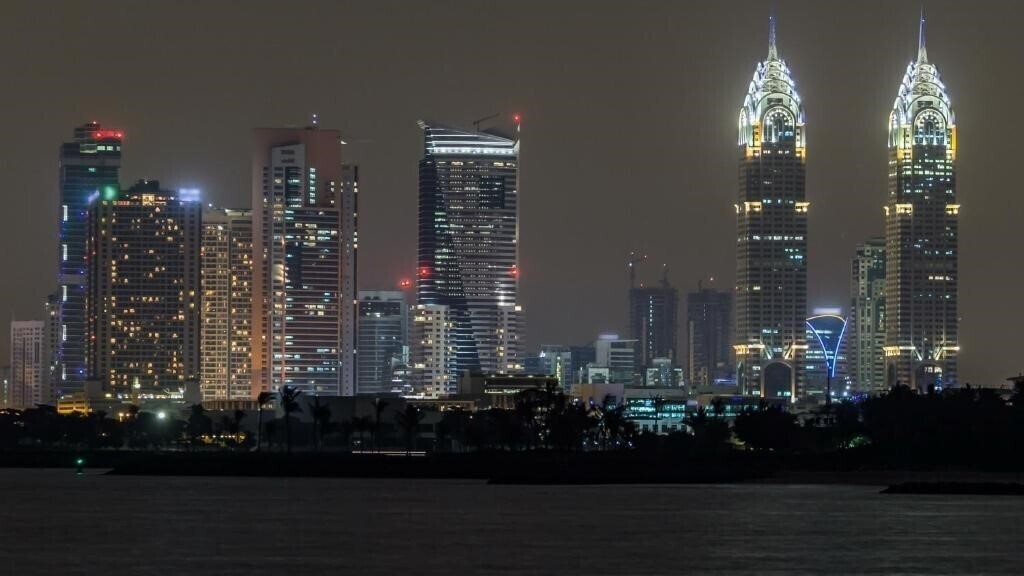 Апартаменты Staybridge Suites Dubai Internet City (ex. Al Salam Grand Hotel Apartment, Grand Midwest Tower) 4*