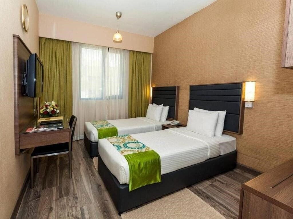 Вид Oyo 578 Oasis Deira Hotel 3*