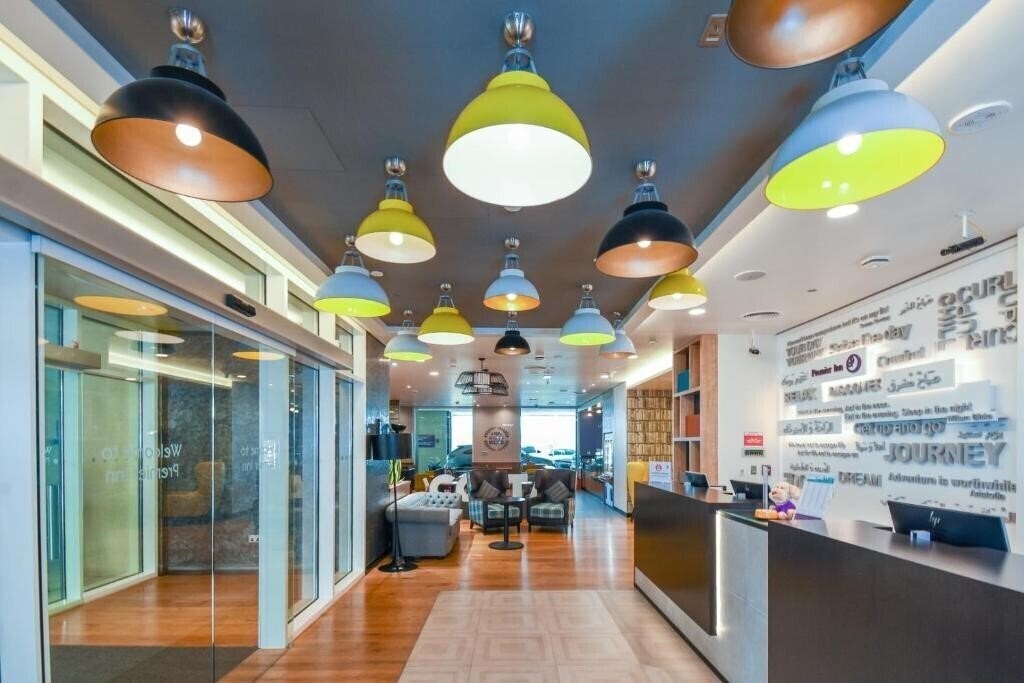 Панорама Premier Inn Dubai Al Jaddaf 3*