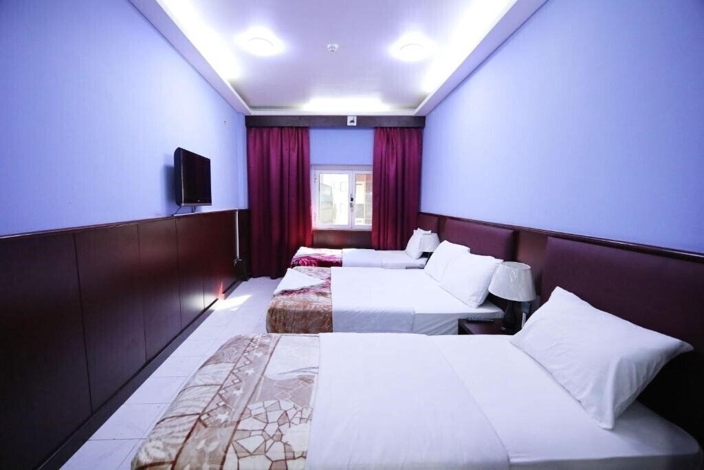 Панорама Tanha Hotel 3*