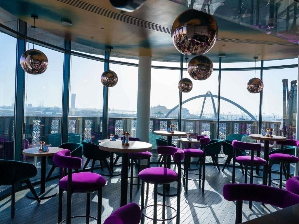 Территория Ibis Styles Dubai Deira 3*