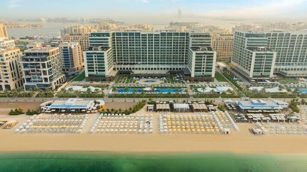 Отель Marriott Resort Palm Jumeirah 5*