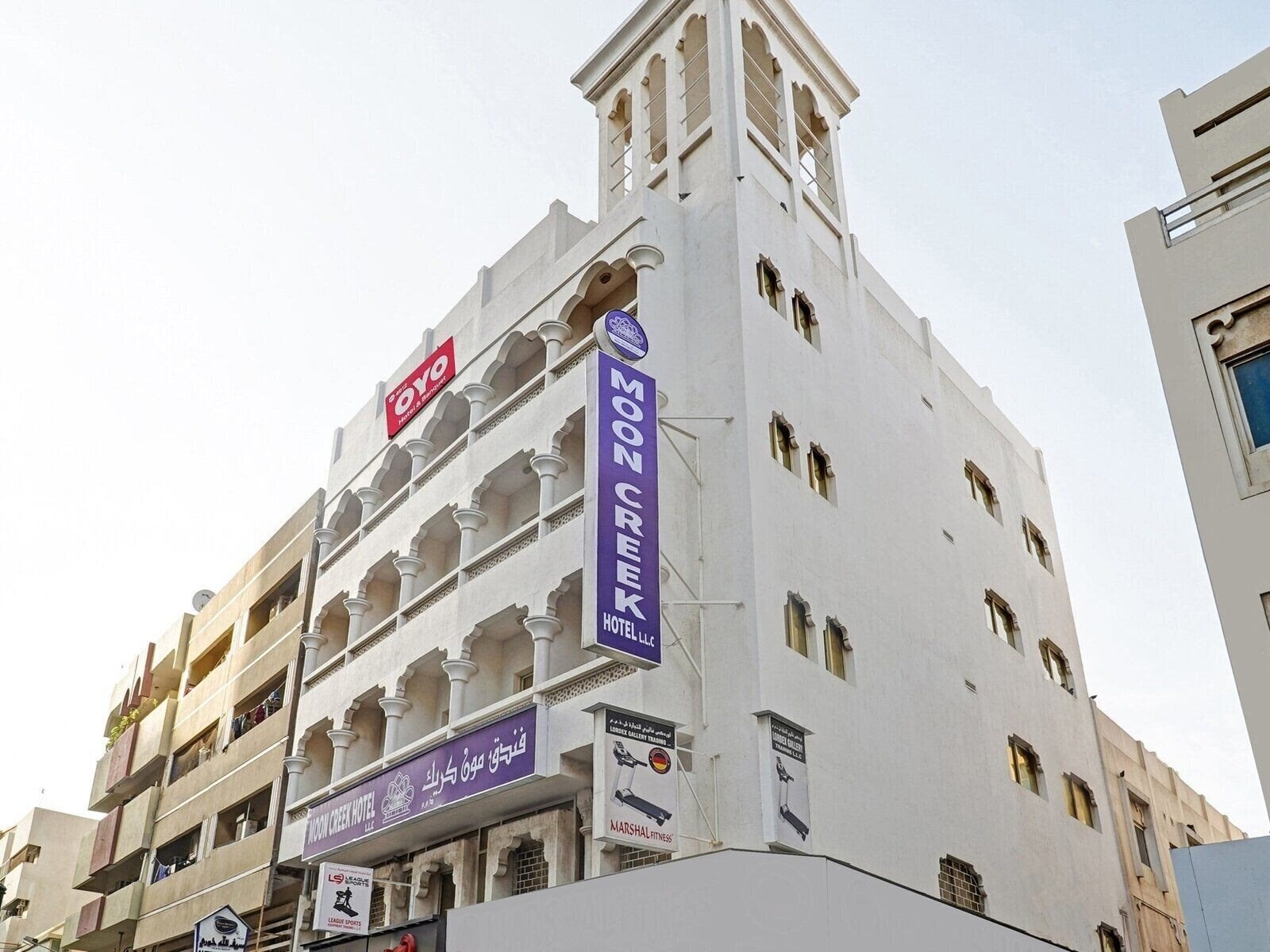 Отель Oyo 800 Moon Creek Hotel 2*