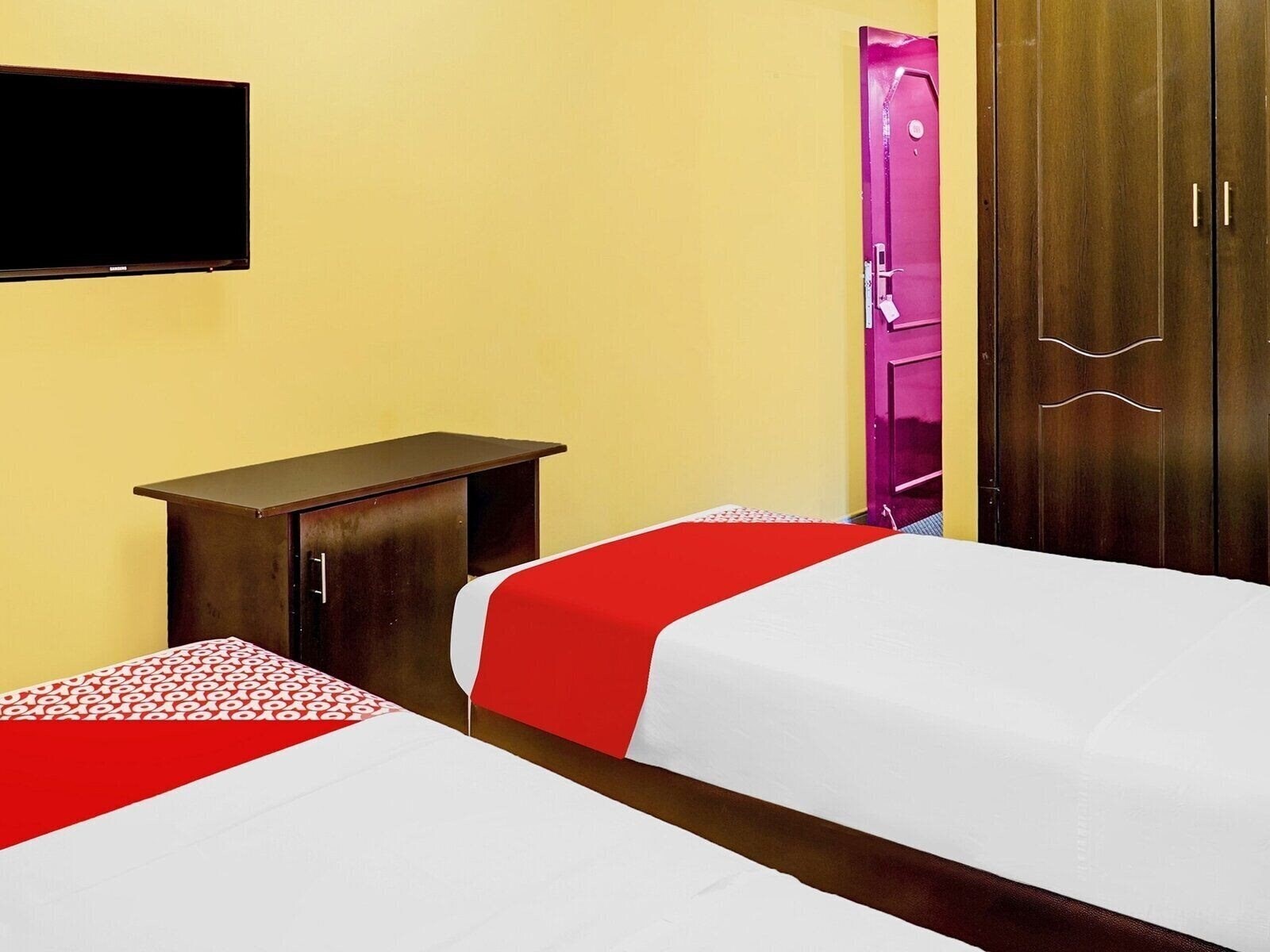 Апартаменты Oyo 800 Moon Creek Hotel 2*