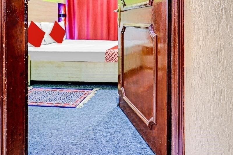 Вид Oyo 795 Al Karawan Hotel 2*