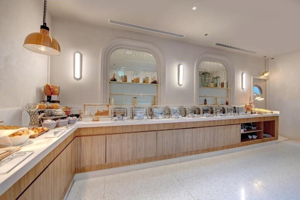 Апартаменты Regency Luxury Suites (ex. Royal Regency Holiday Homes,Royal Regency Suite) 4*