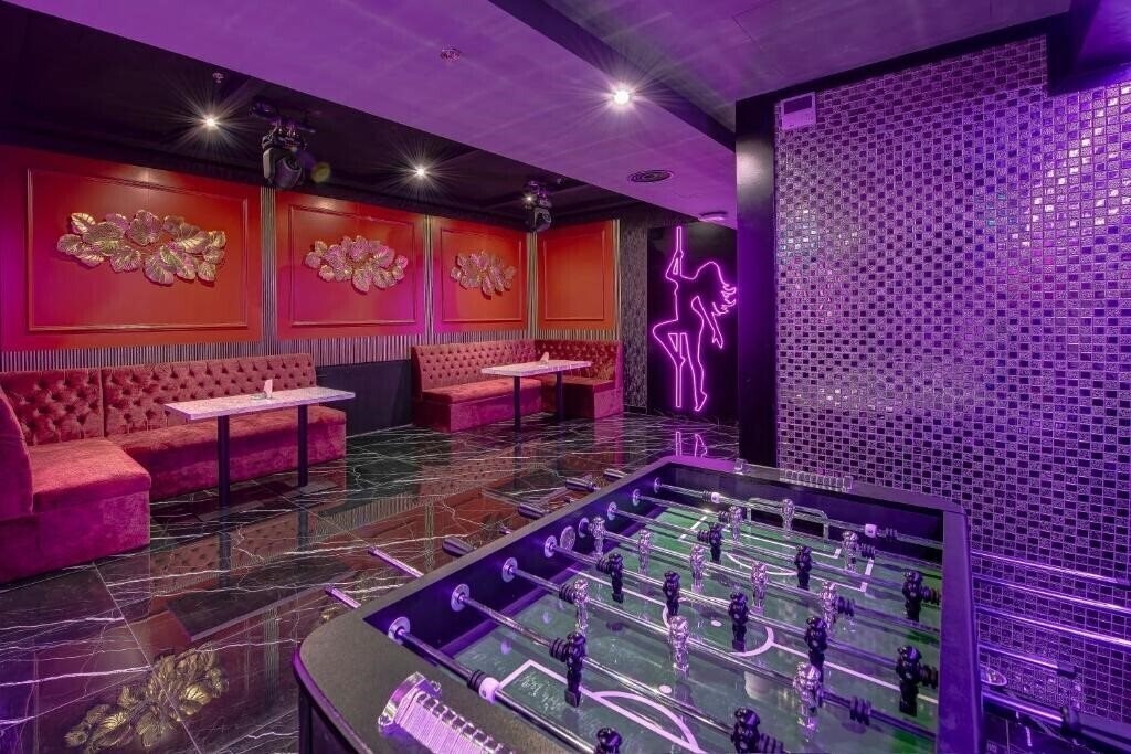 Панорама Wescott Hotel 2*