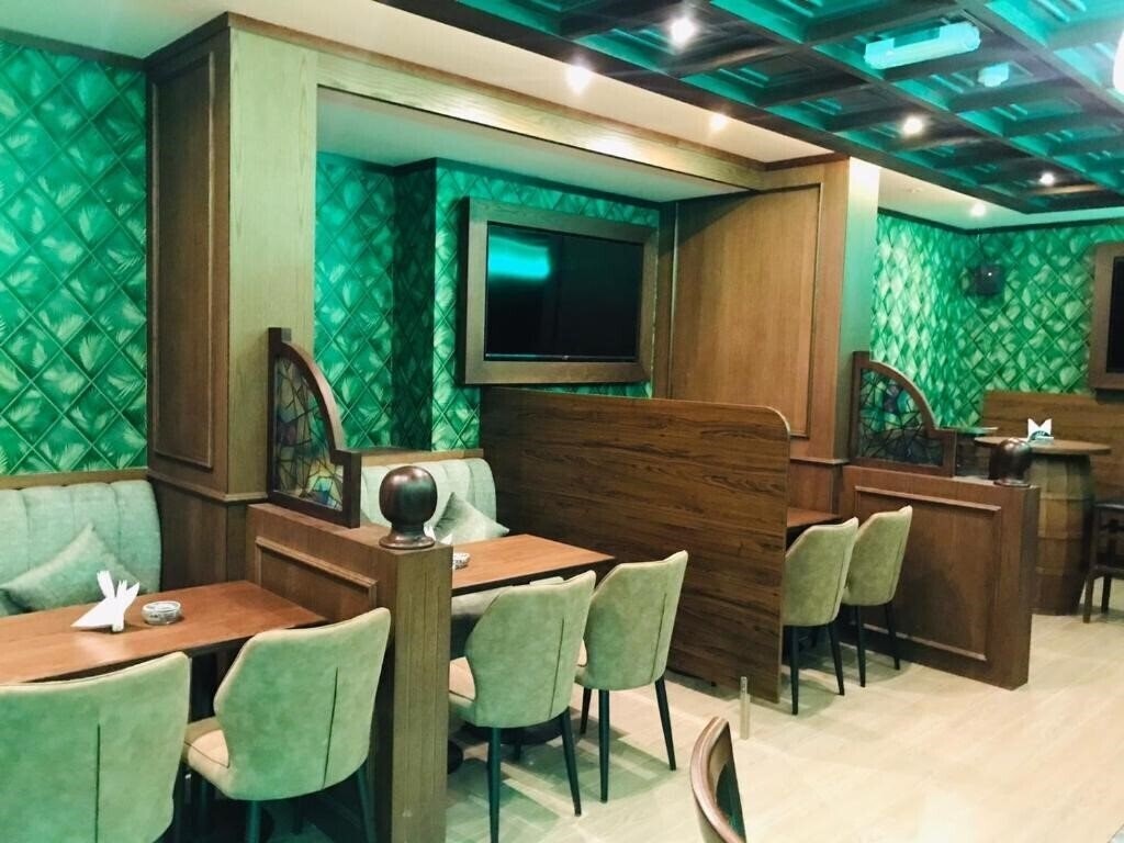 Апартаменти Concorde Inn Hotel 2*